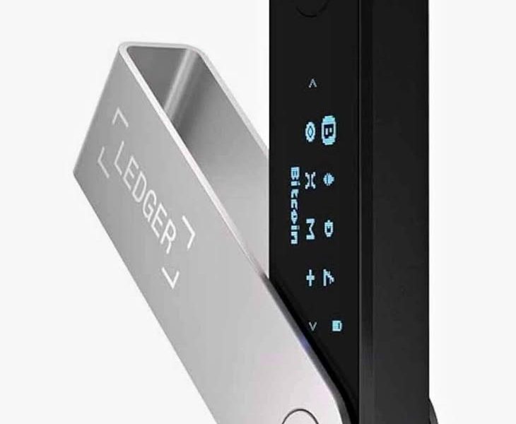 Ledger Nano X Crypto Hardware Wallet - Bluetooth - The Best Way to securely Buy, Manage and Grow