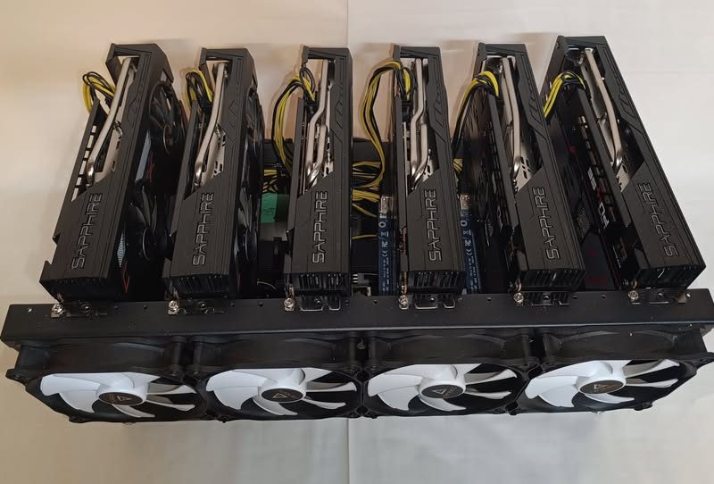 High-Performance 6x RX 5600 XT Crypto Mining Rig